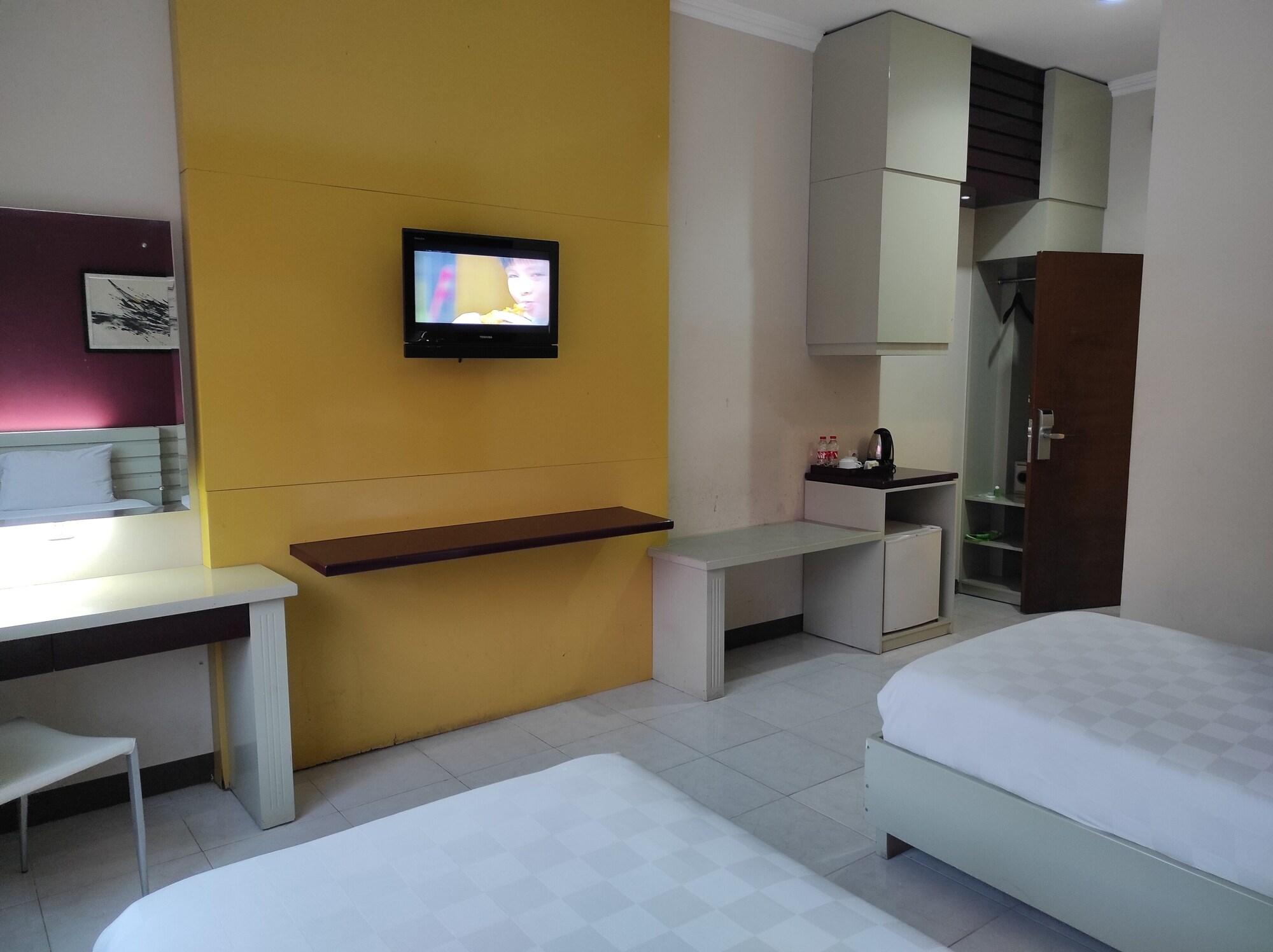 Hotel Orlen Yogyakarta Exterior photo