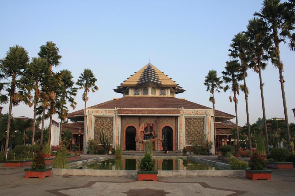 Hotel Orlen Yogyakarta Exterior photo