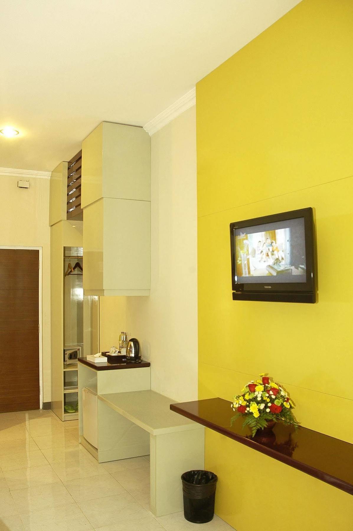 Hotel Orlen Yogyakarta Exterior photo